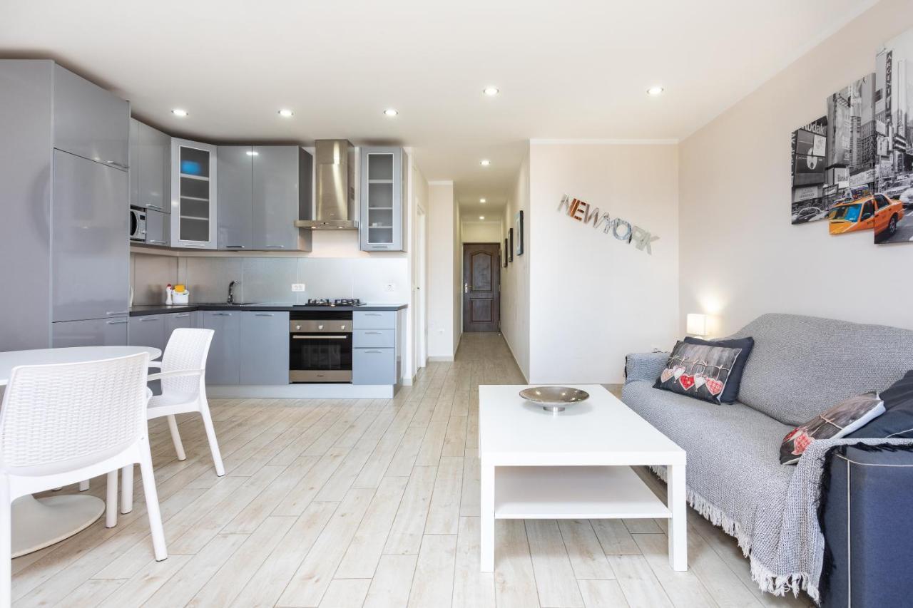 Soleado Apartamento Vistas Al Mar Los Cristianos Лос Кристианос Екстериор снимка